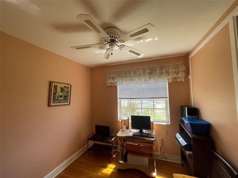 Image 15 of 39 For 12900 1st Ct