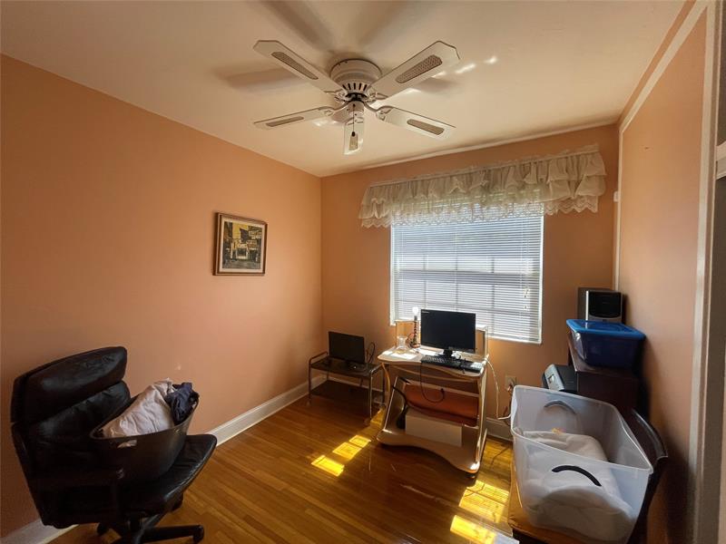 Image 16 of 39 For 12900 1st Ct