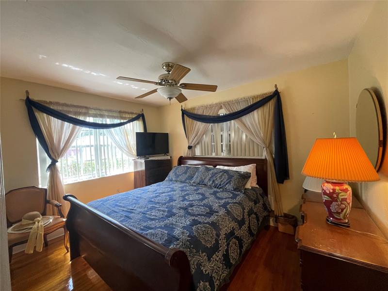 Image 21 of 39 For 12900 1st Ct