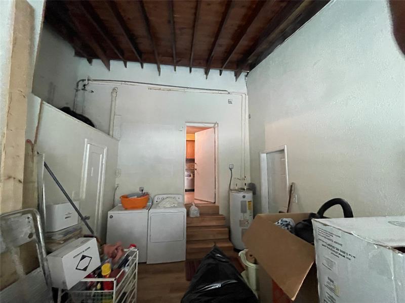 Image 37 of 39 For 12900 1st Ct