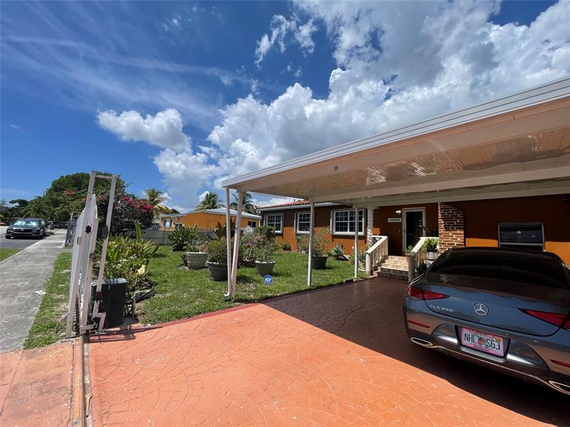 Image 4 of 39 For 12900 1st Ct