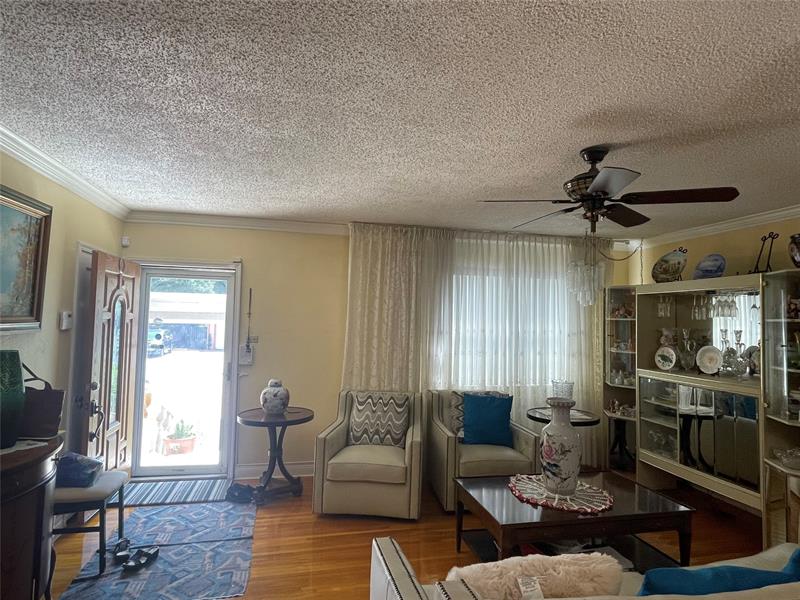 Image 6 of 39 For 12900 1st Ct