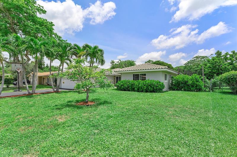 Details for 2757 83rd Ter, Coral Springs, FL 33065