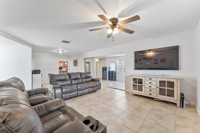 Image 10 of 35 For 2757 83rd Ter