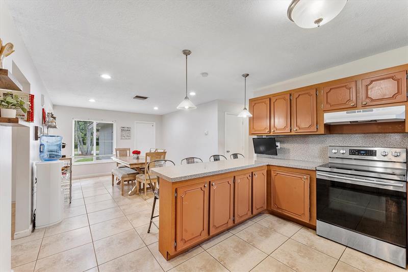 Image 17 of 35 For 2757 83rd Ter
