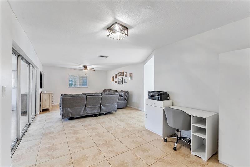 Image 6 of 35 For 2757 83rd Ter