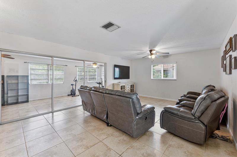 Image 8 of 35 For 2757 83rd Ter