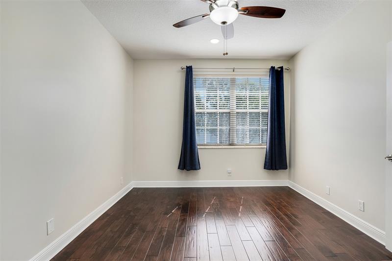 Image 10 of 32 For 320 7th Ave  