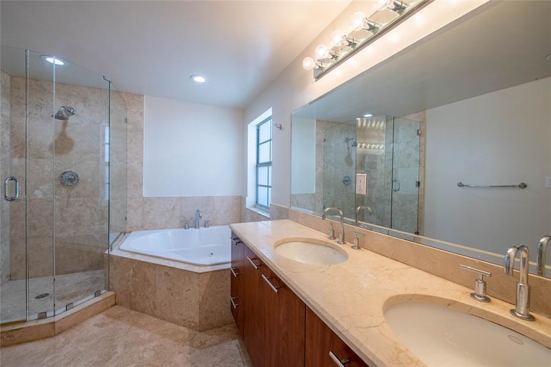 Image 18 of 26 For 819 7th Ave  819