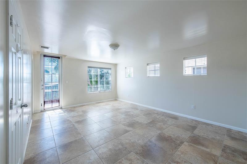 Image 22 of 26 For 819 7th Ave  819