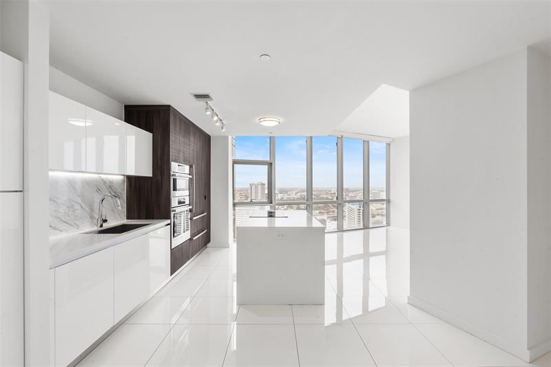 Details for 851 1st Ave  3202, Miami, FL 33132