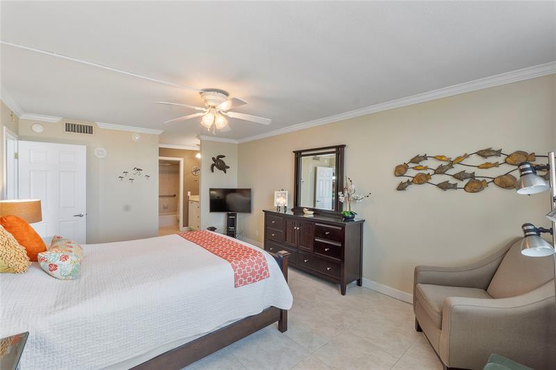 Image 16 of 52 For 2000 Ocean Blvd  9 F