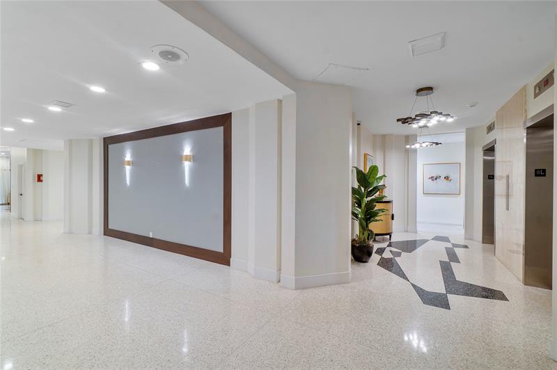 Image 38 of 52 For 2000 Ocean Blvd  9 F