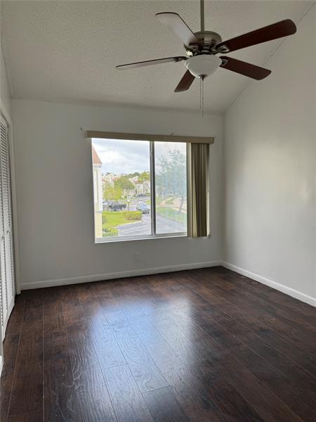 Image 19 of 30 For 8031 Lagos De Campo Blvd  L-3