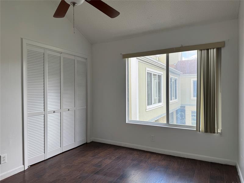 Image 22 of 30 For 8031 Lagos De Campo Blvd  L-3