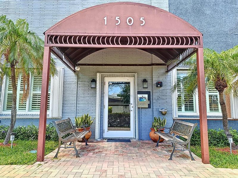 Image 18 of 31 For 1505 Riverside Drive  1106