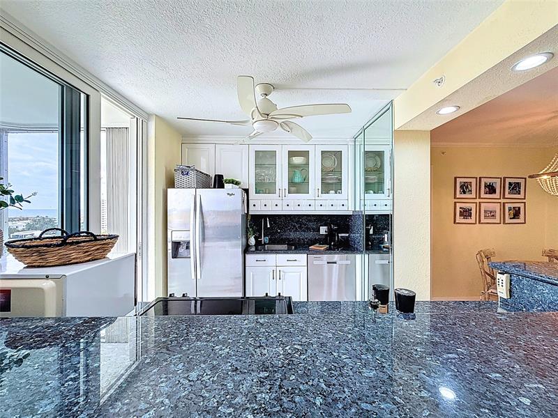 Image 9 of 31 For 1505 Riverside Drive  1106