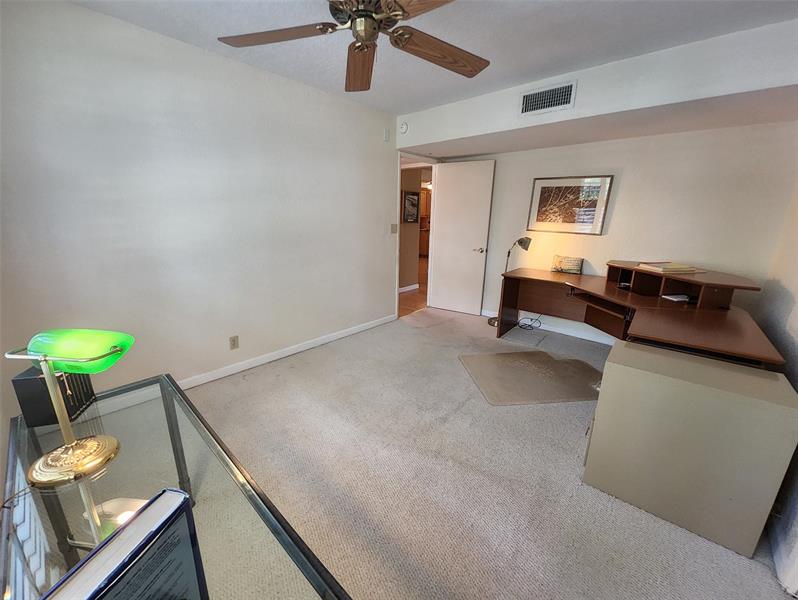 Image 17 of 29 For 3151 Palm Aire Dr  301