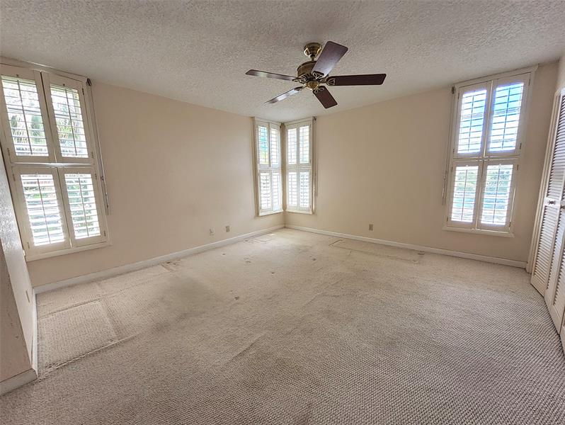 Image 19 of 29 For 3151 Palm Aire Dr  301