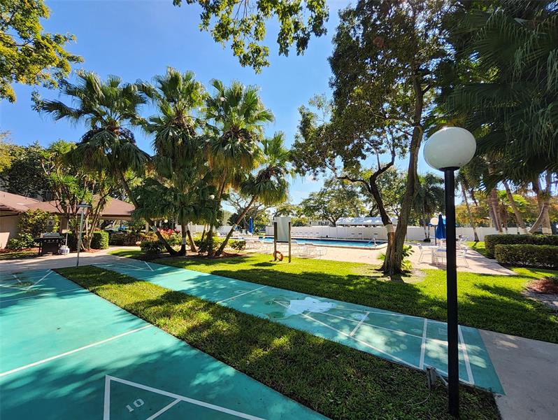 Image 26 of 29 For 3151 Palm Aire Dr  301