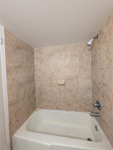 Image 12 of 18 For 1800 Sans Souci Blvd  238