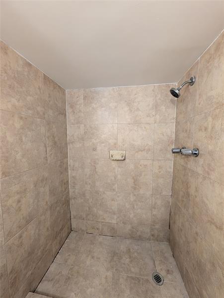 Image 16 of 18 For 1800 Sans Souci Blvd  238