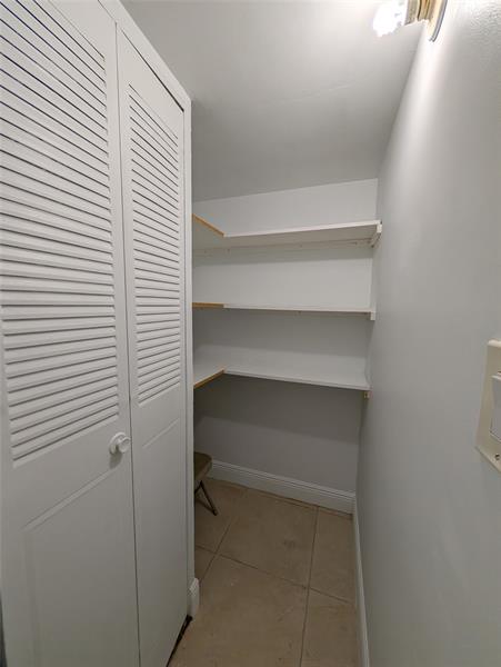 Image 6 of 18 For 1800 Sans Souci Blvd  238