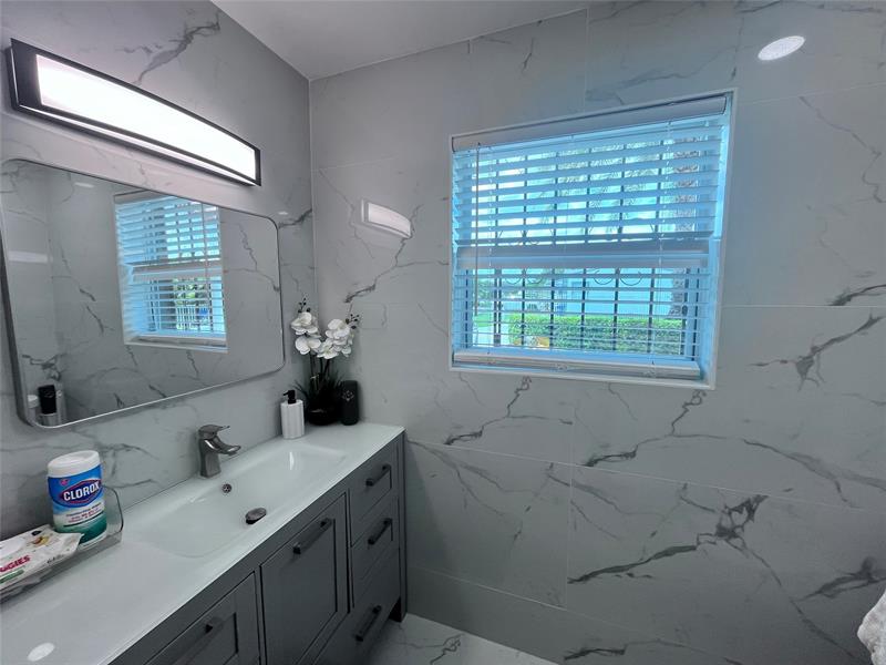 Image 8 of 14 For 1425 25th Ave