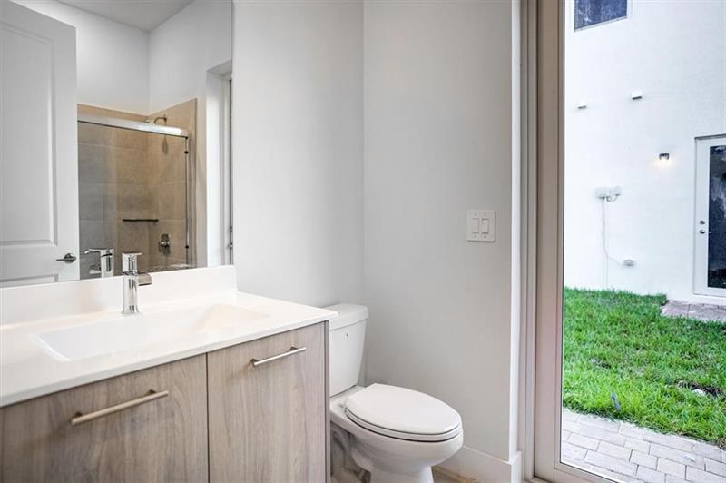 Image 23 of 80 For 12328 43 Street