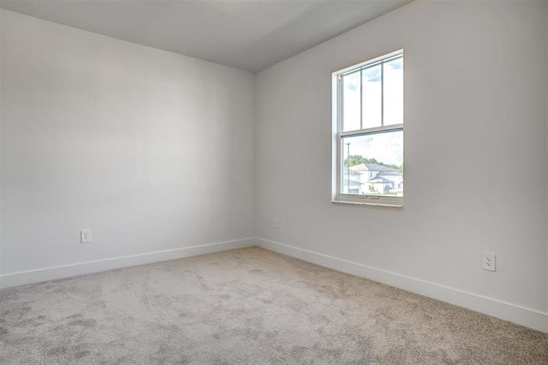 Image 30 of 80 For 12328 43 Street