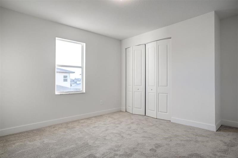 Image 36 of 80 For 12328 43 Street