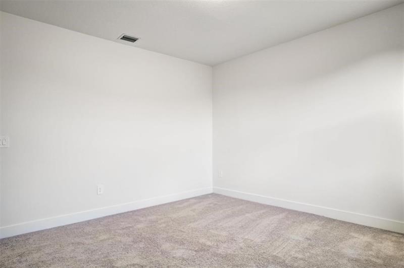 Image 38 of 80 For 12328 43 Street