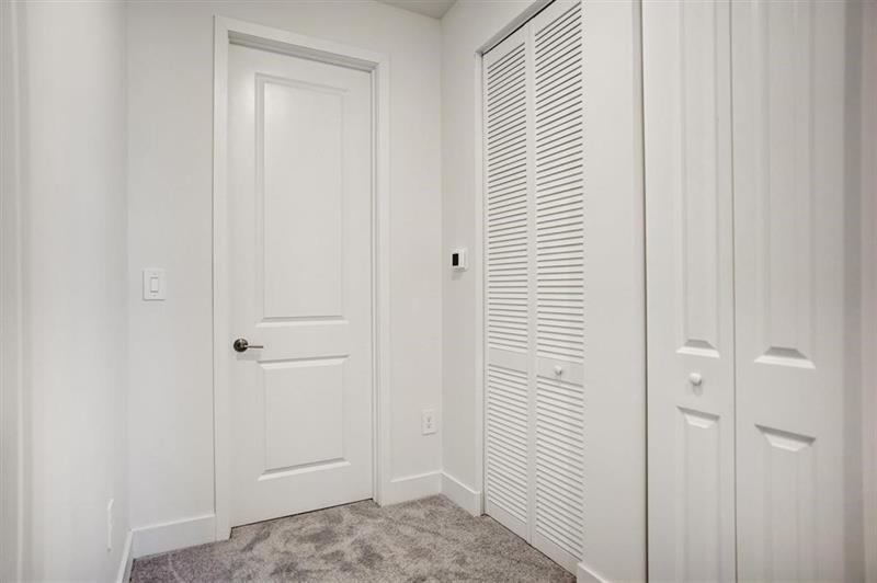 Image 39 of 80 For 12328 43 Street