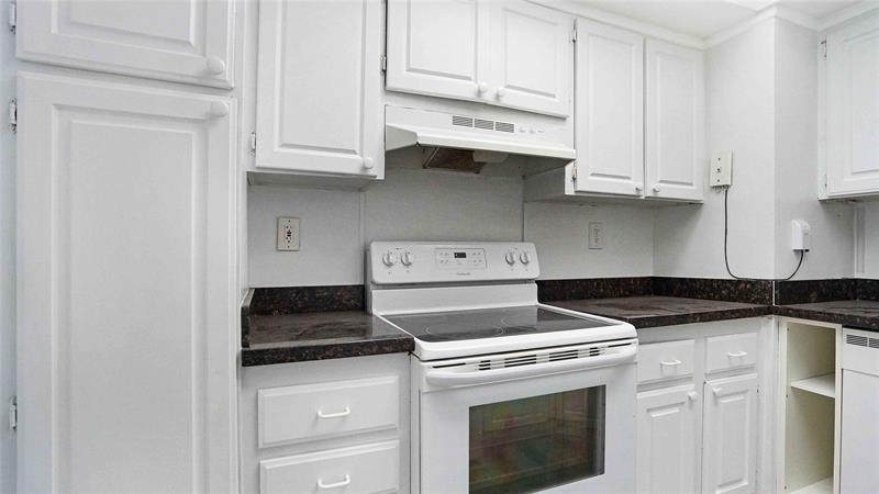 Image 21 of 46 For 4010 Galt Ocean Dr  214