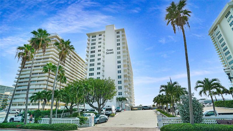 Image 4 of 46 For 4010 Galt Ocean Dr  214