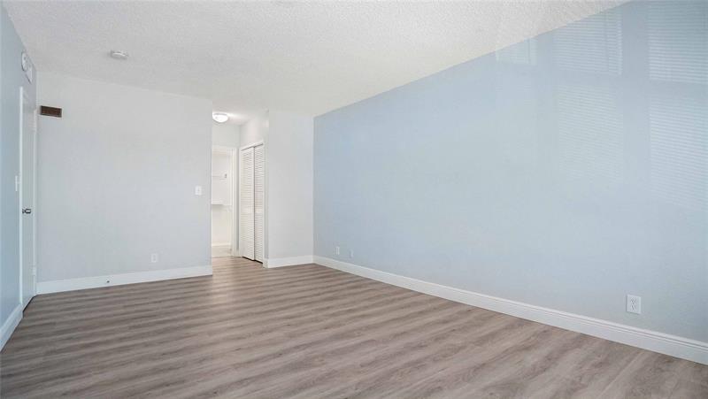 Image 6 of 46 For 4010 Galt Ocean Dr  214