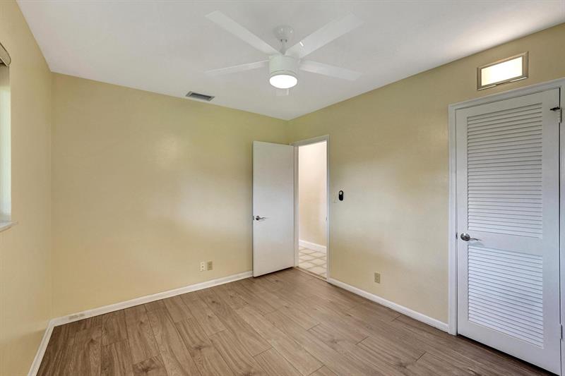 Image 34 of 55 For 640 62nd Ave