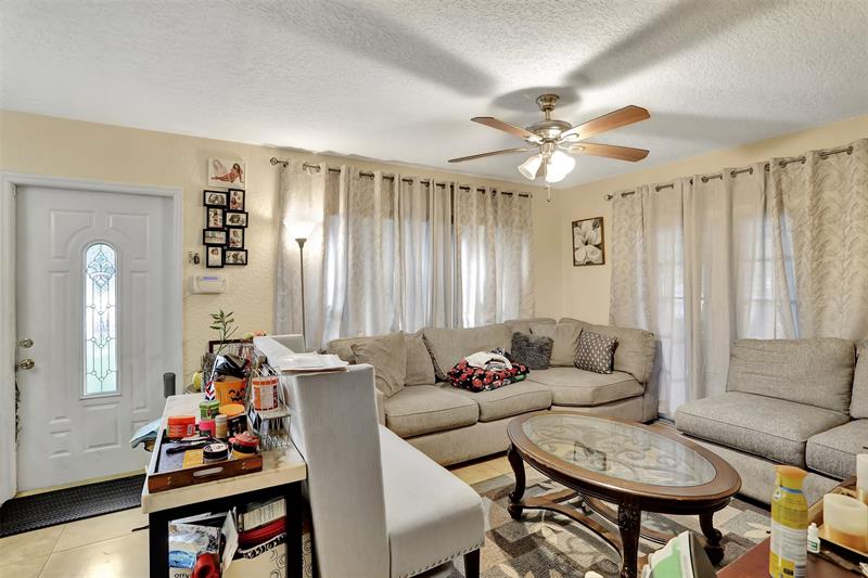 Image 23 of 37 For 560 21st Ct  