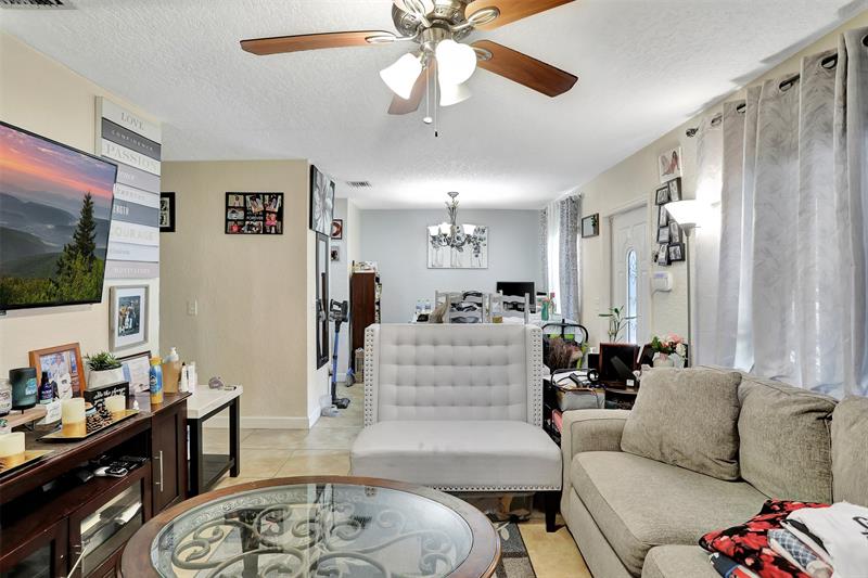 Image 24 of 37 For 560 21st Ct  