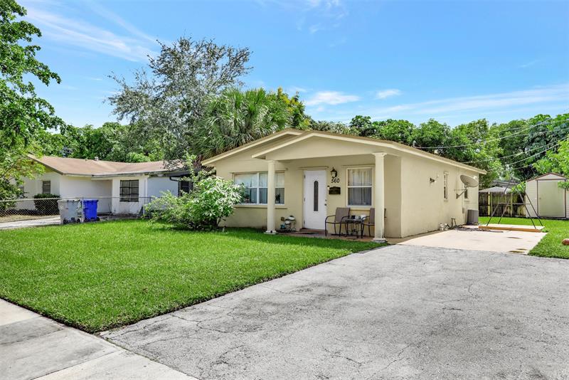 Image 4 of 37 For 560 21st Ct  