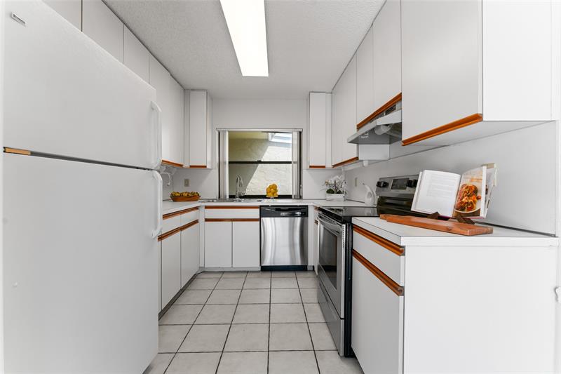 Image 8 of 39 For 6310 170th Ln  6310