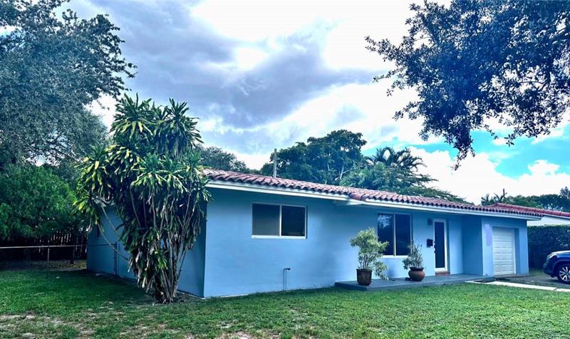 Details for 13964 Lake George Ct, Miami Lakes, FL 33014