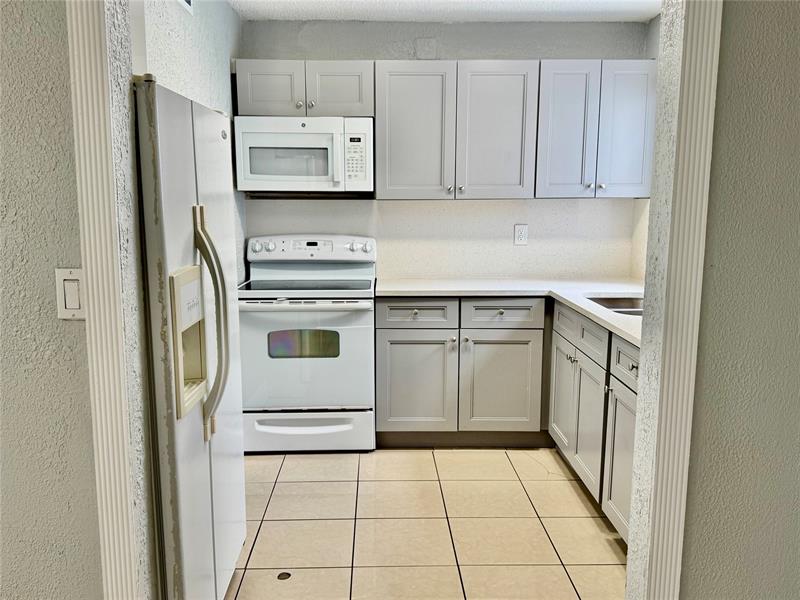 Image 5 of 32 For 7951 6th St  