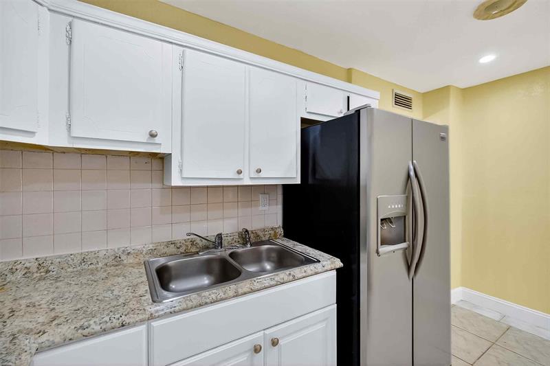 Image 15 of 42 For 5461 38th Ct