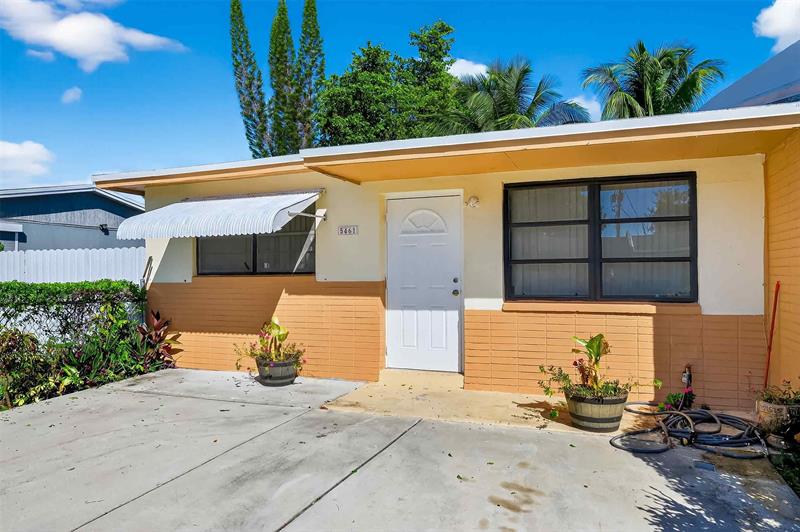 Image 2 of 42 For 5461 38th Ct