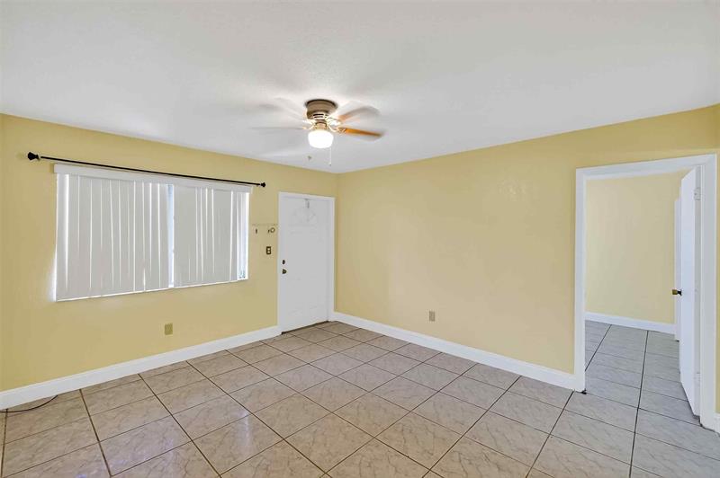 Image 23 of 42 For 5461 38th Ct