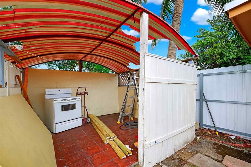 Image 30 of 42 For 5461 38th Ct