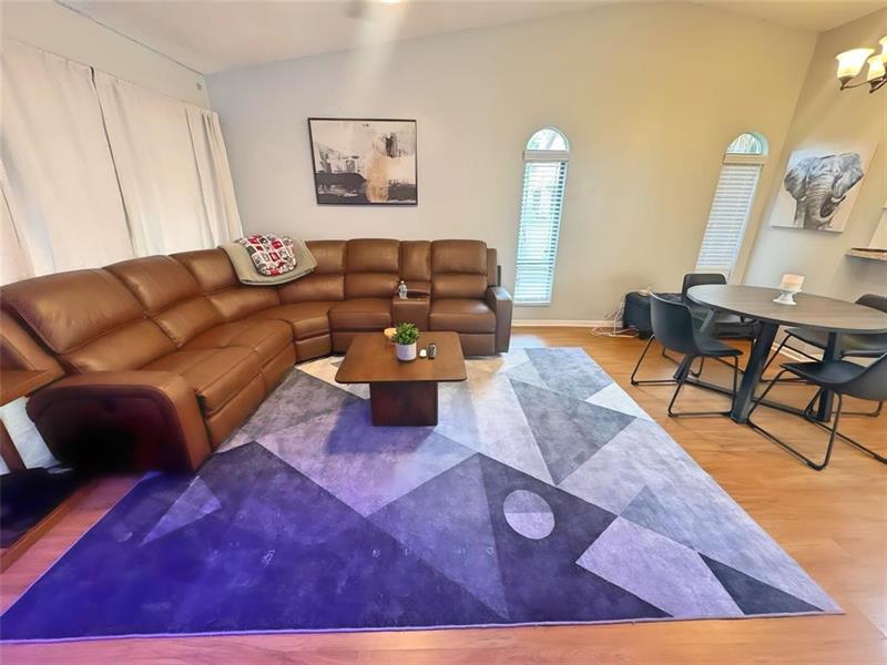 Image 6 of 10 For 8007 71st Ct