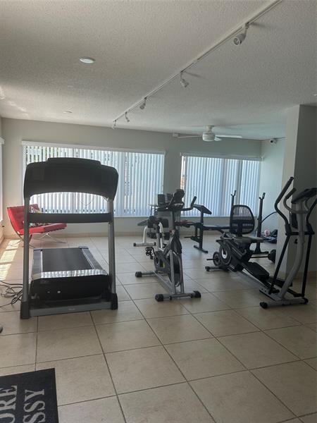 Image 26 of 30 For 550 Bayshore Dr  102