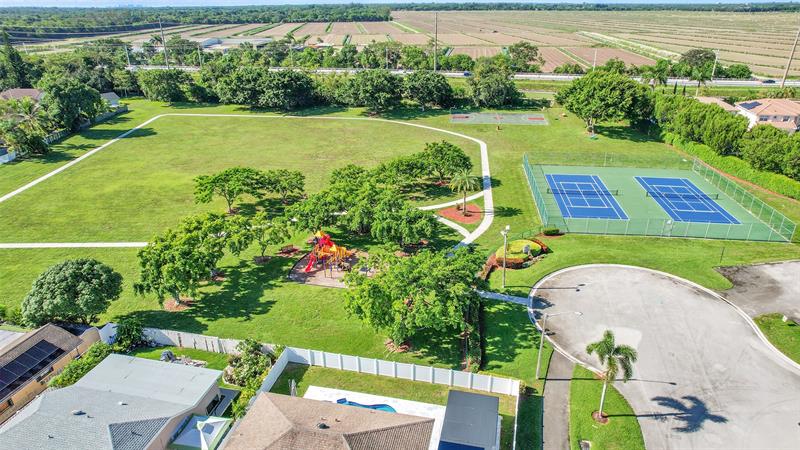 Image 39 of 49 For 22533 Swordfish Drive